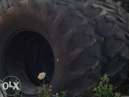 Селскостопански  гуми за комбайна 24 ,5 - 32